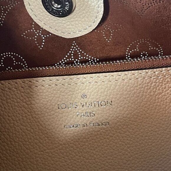 Authentic Louis Vuitton Monogram Carmel Hobo Mahina Leather Shoulder Tote Bag - Picture 8 of 11